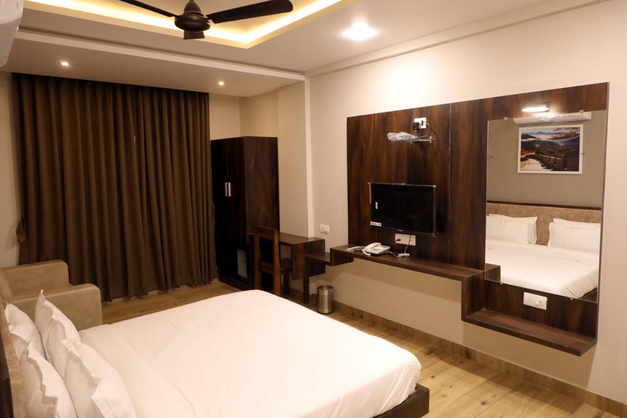 Hotel Nest Bhuj Eksteriør bilde