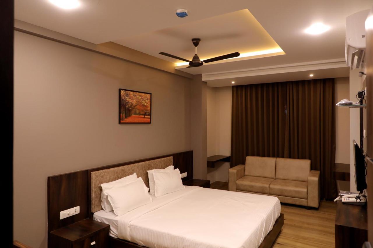 Hotel Nest Bhuj Eksteriør bilde
